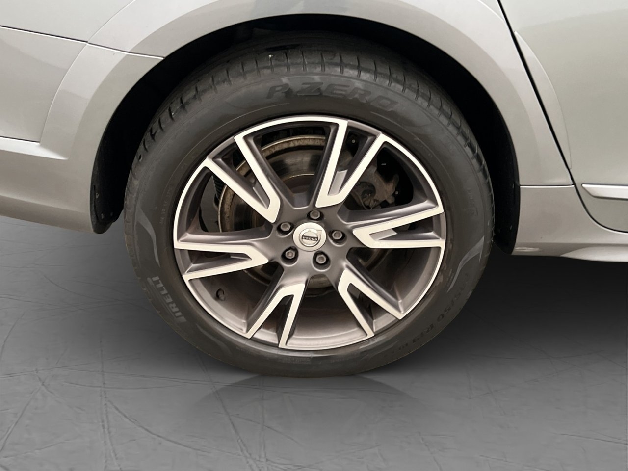 Volvo V90 Cross Country D5 Pro 2019, photo 37/38