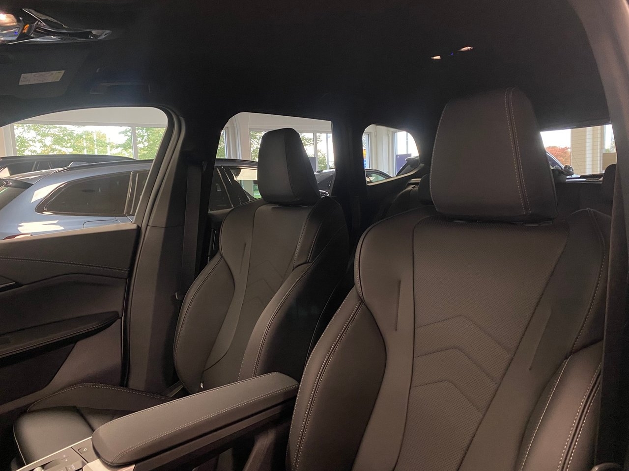 BMW iX1 M Sport 2026, bild 3/10