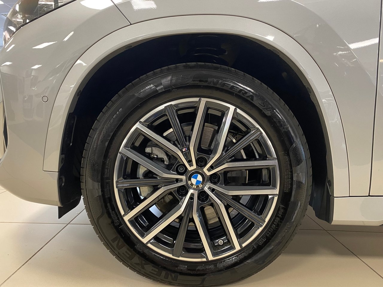 BMW iX1 M Sport 2026, bild 2/10