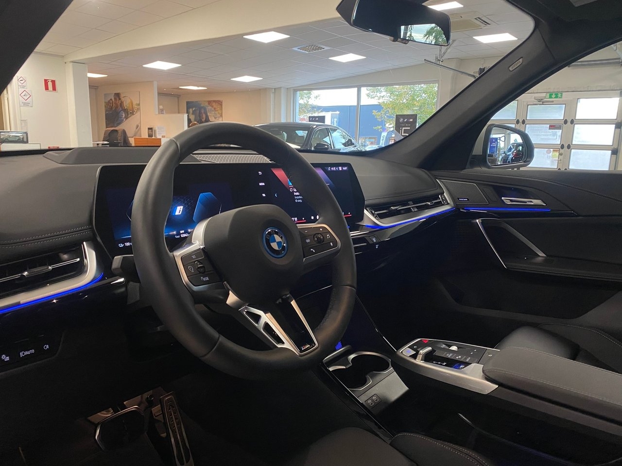 BMW iX1 M Sport 2026, bild 5/10