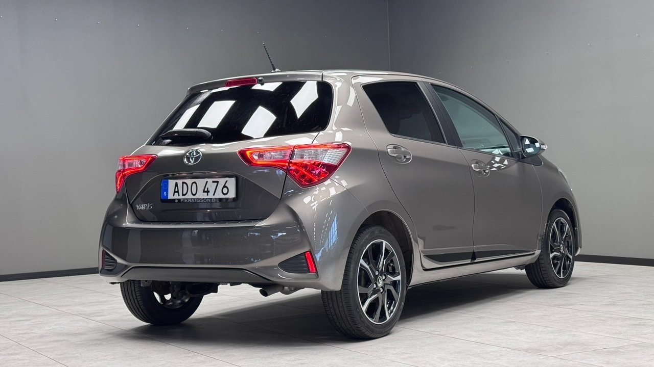 Toyota Yaris 1.5 Style 2017, bild 2/10