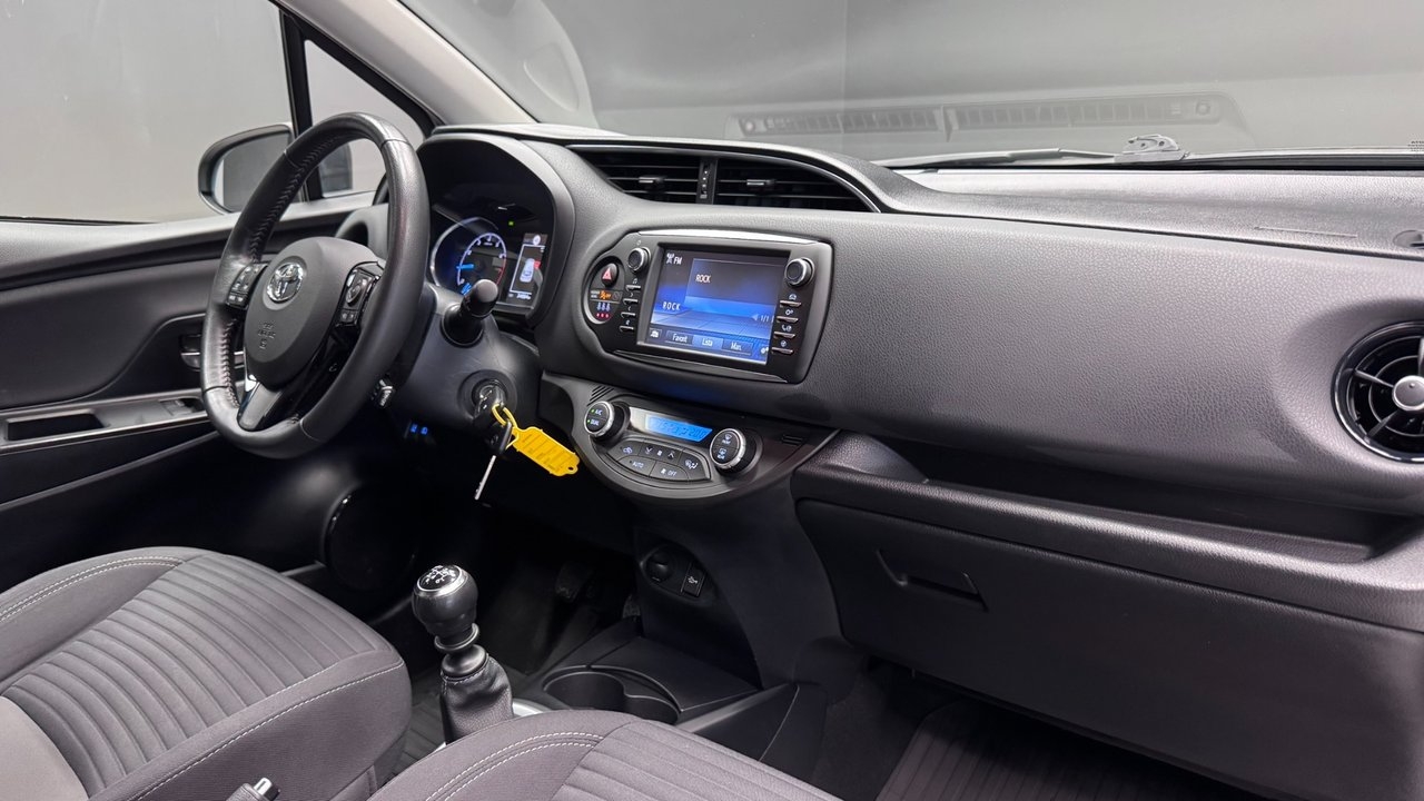 Toyota Yaris 1.5 Style 2017, bild 7/10