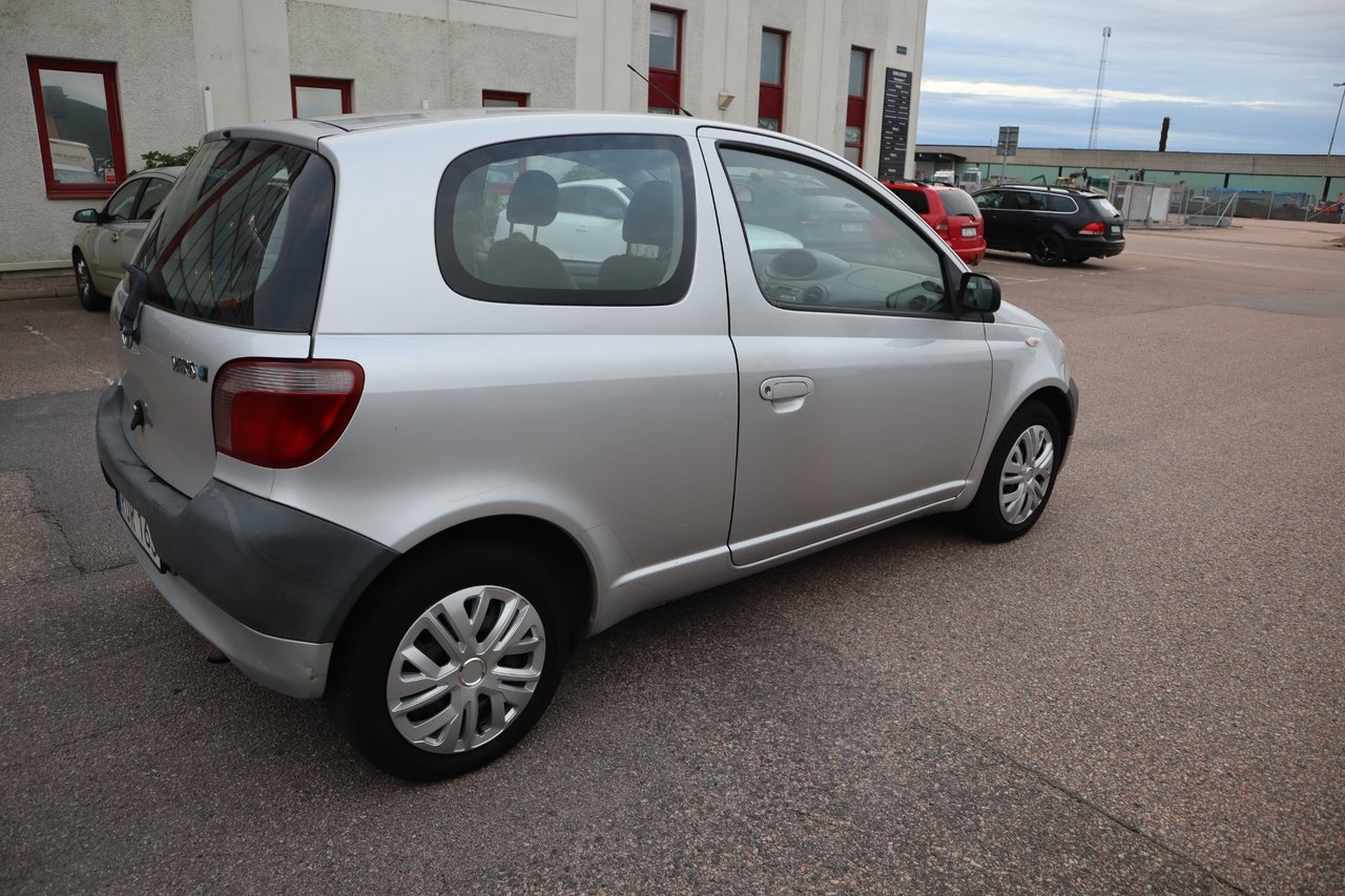 Toyota Yaris 1.0 2000, bild 3/6