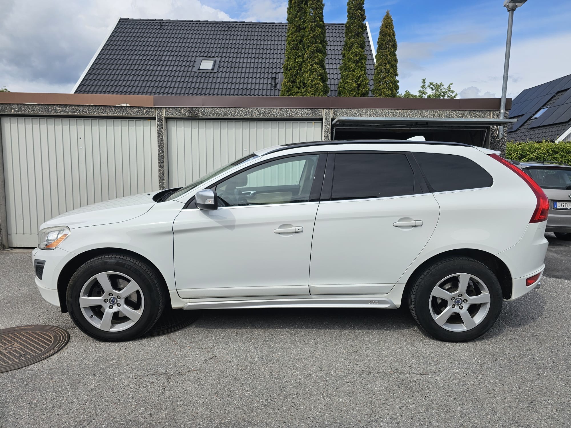 Volvo XC60 D3 R Design 2012, photo 7/10