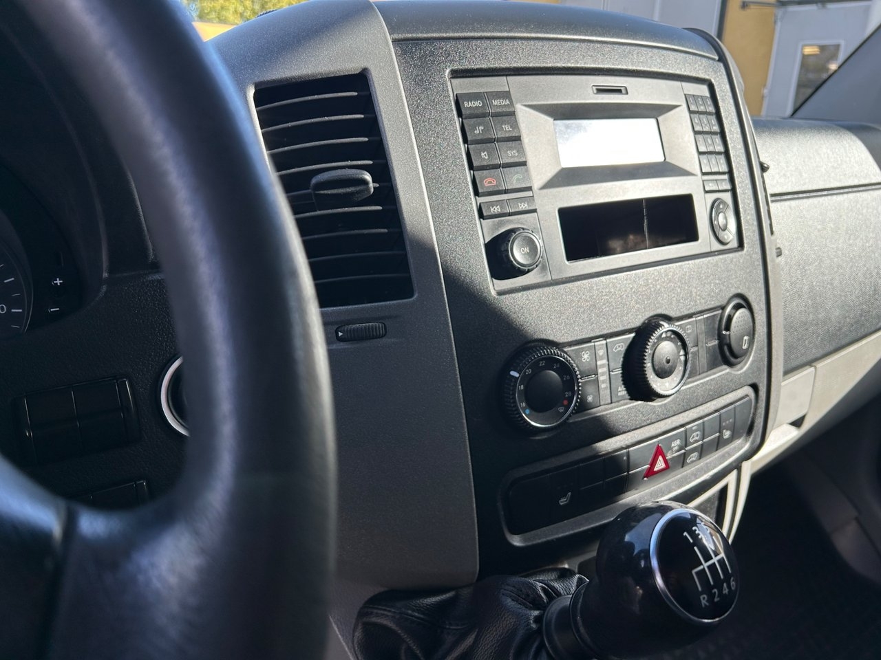 Volkswagen Crafter 35 2.0 TDI Euro 5 2015, bild 5/10