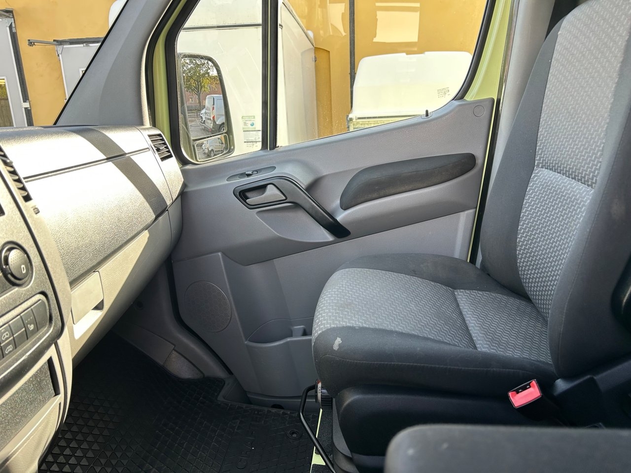 Volkswagen Crafter 35 2.0 TDI Euro 5 2015, bild 6/10
