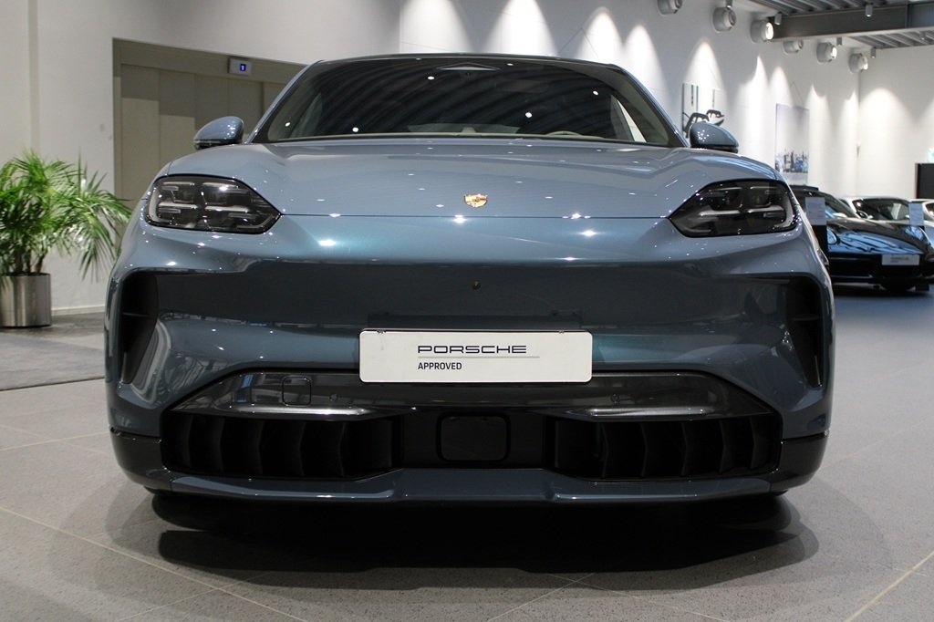 Porsche Cayenne S Coupe Electric 2026, bild 7/10