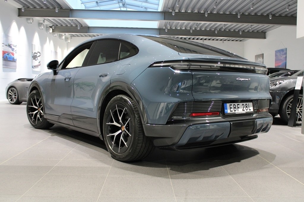 Porsche Cayenne S Coupe Electric 2026, bild 2/10