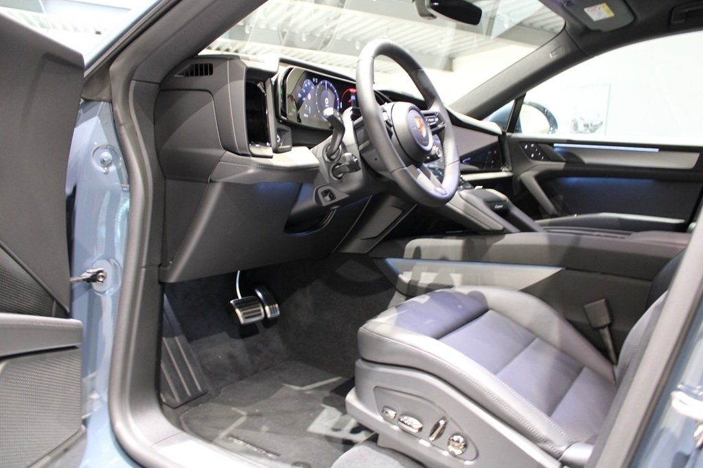 Porsche Cayenne S Coupe Electric 2026, bild 3/10