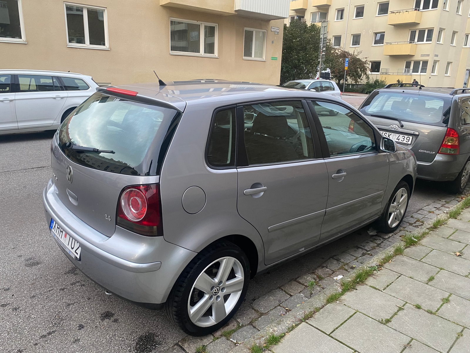 Volkswagen Polo 5-dörrar 1.4 Manuell 2009, bild 2/10