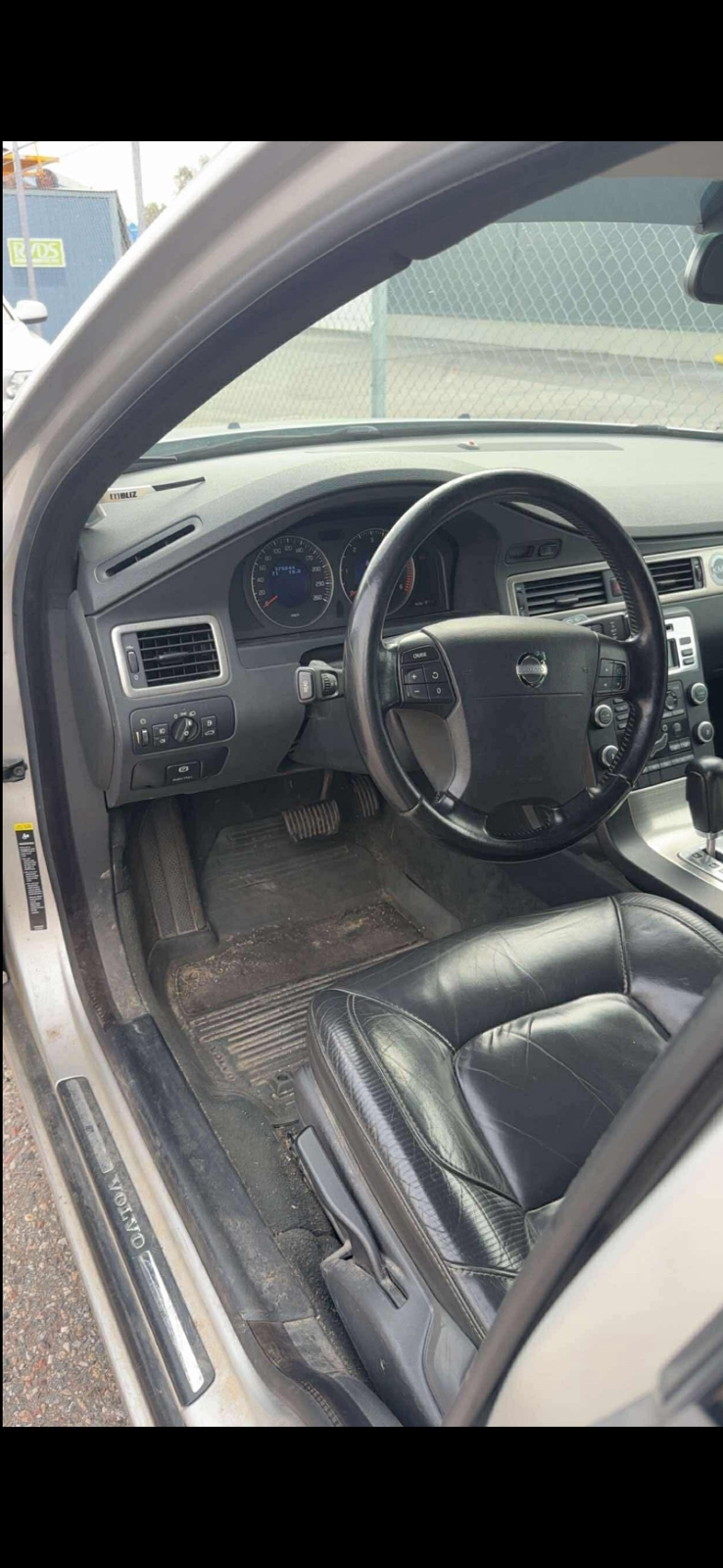 Volvo V70 Momentum 2009, bild 7/10