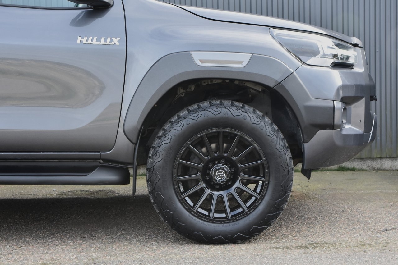 Toyota HiLux 2021, bild 4/10