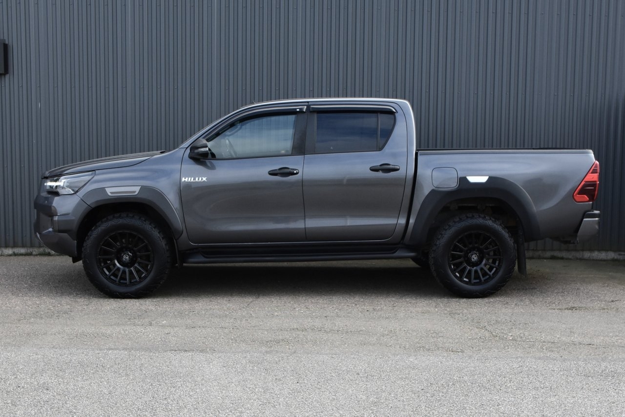 Toyota HiLux 2021, bild 6/10