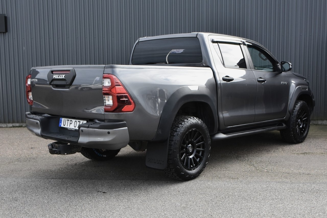 Toyota HiLux 2021, bild 2/10