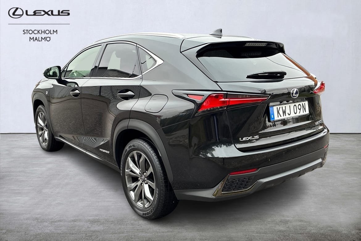 Lexus NX 300h AWD F-sport Skinn Mark-L 2019, bild 2/10