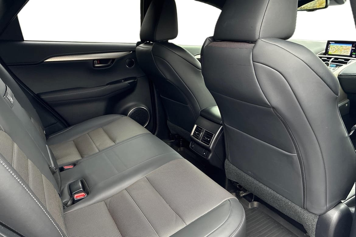 Lexus NX 300h AWD F-sport Skinn Mark-L 2019, bild 7/10
