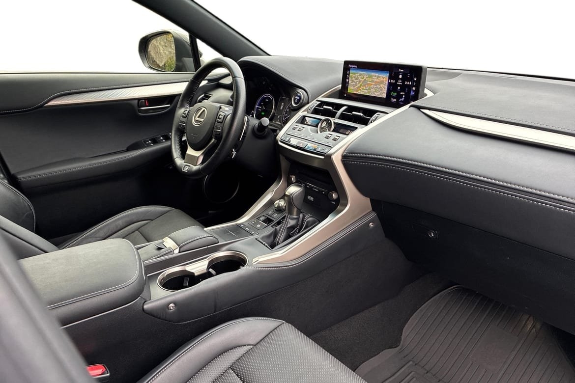 Lexus NX 300h AWD F-sport Skinn Mark-L 2019, bild 6/10