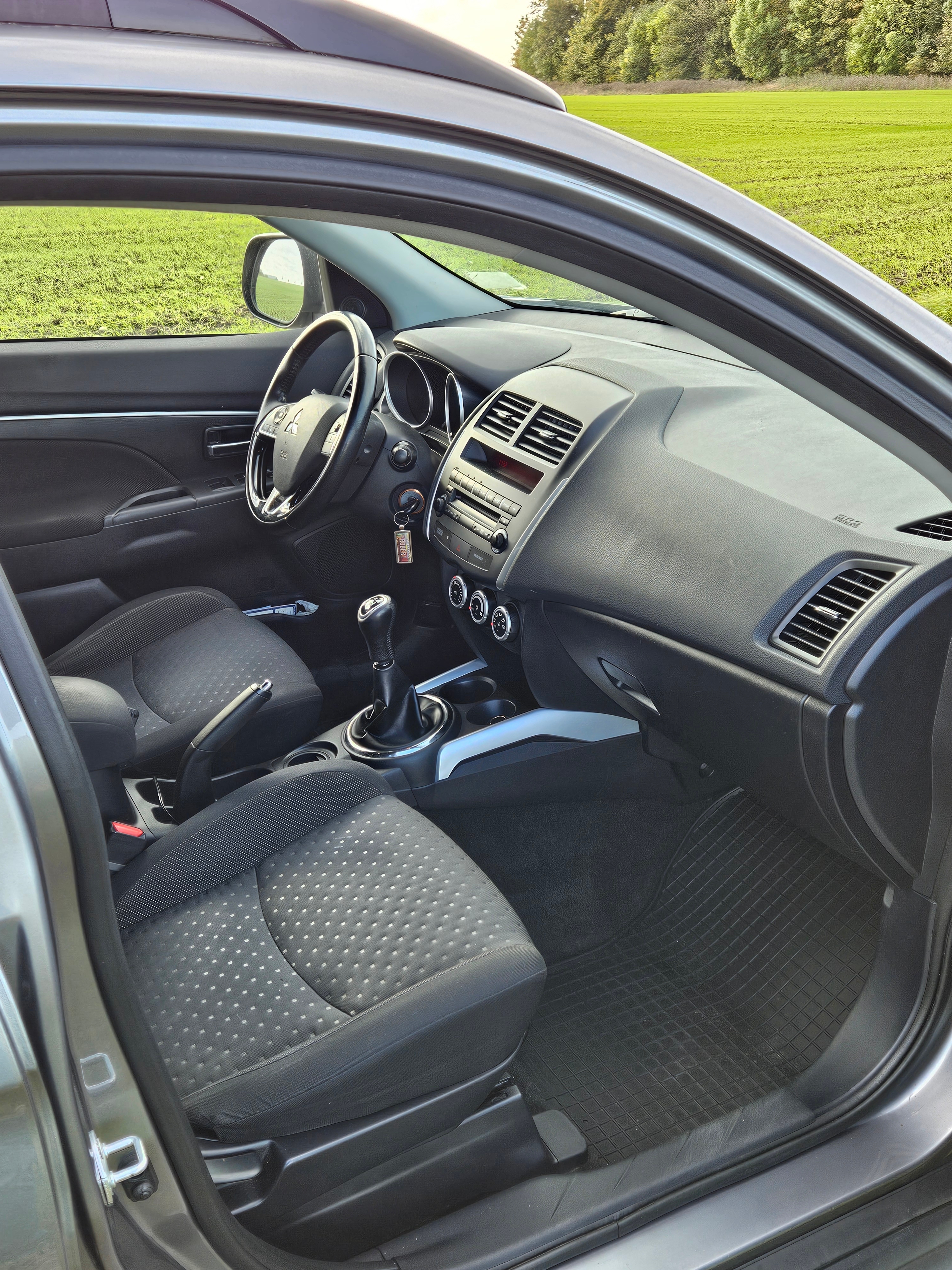 Mitsubishi ASX 2011, bild 3/6
