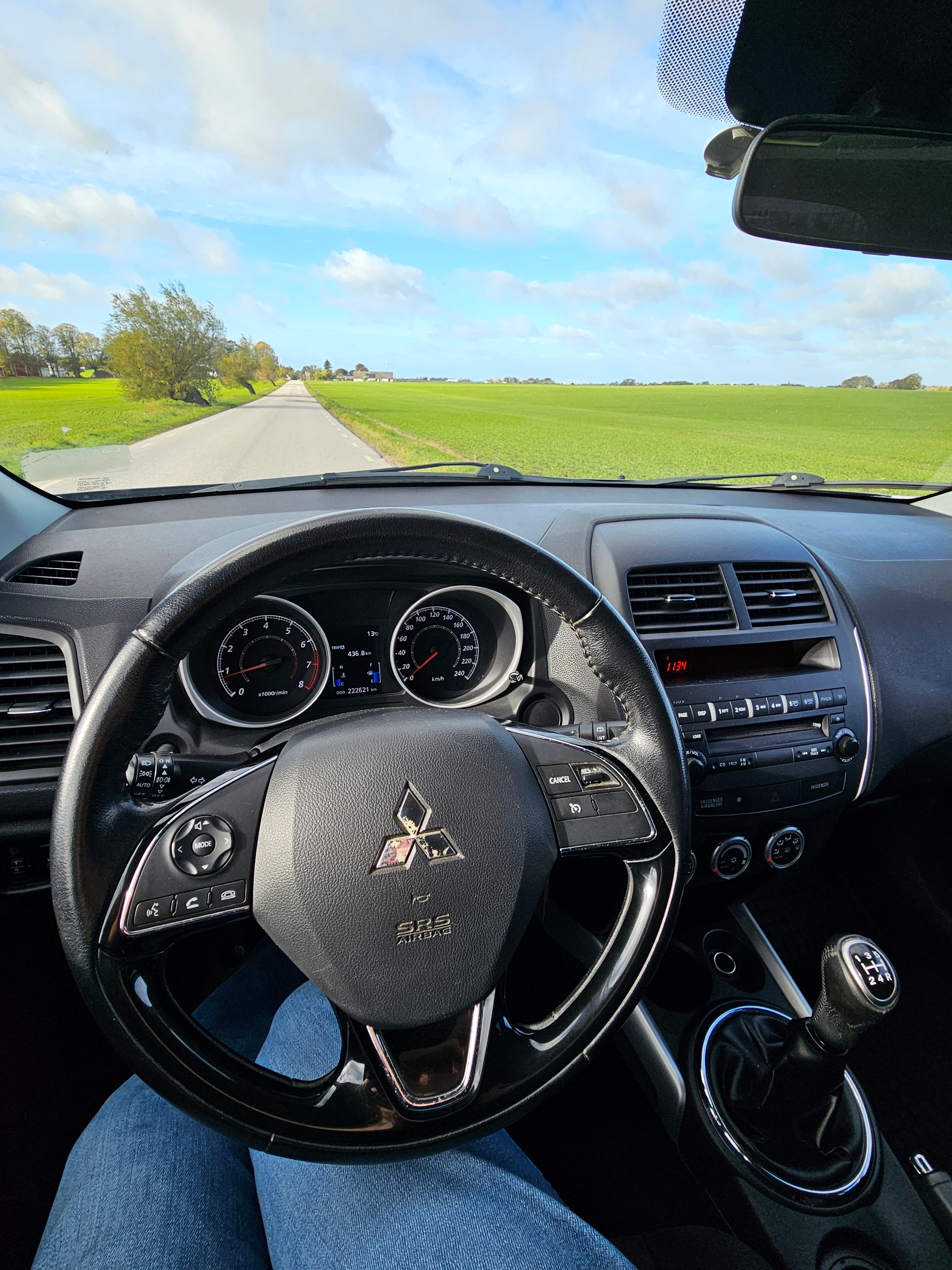 Mitsubishi ASX 2011, bild 2/6