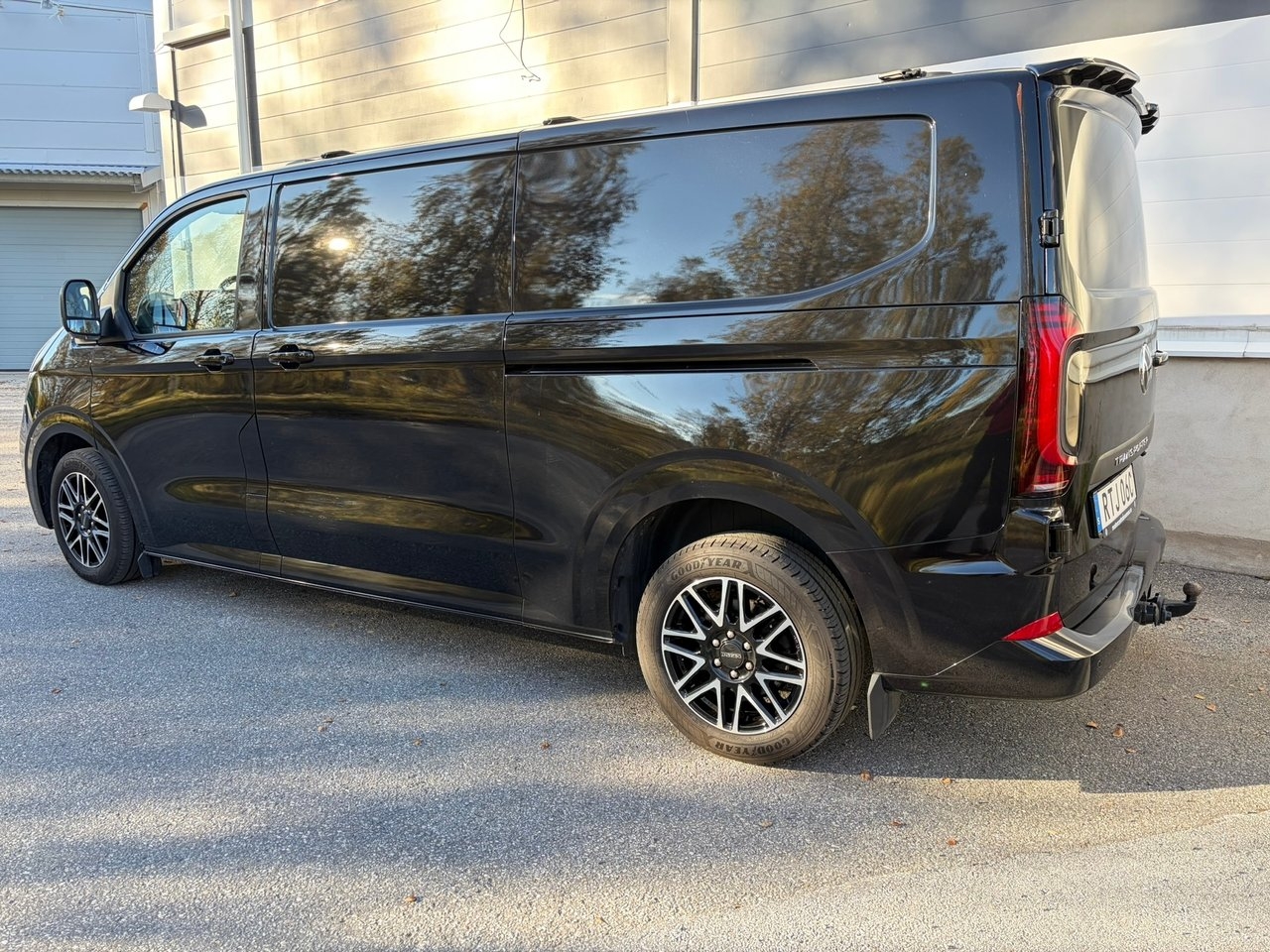 Volkswagen Transporter 2.0 TDI 2025, bild 3/10