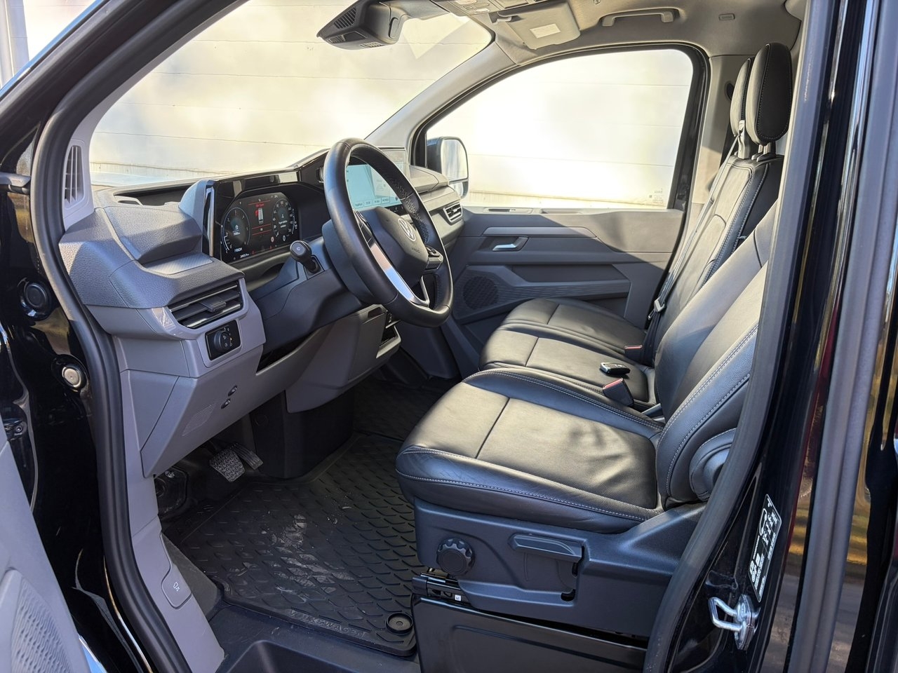 Volkswagen Transporter 2.0 TDI 2025, bild 7/10