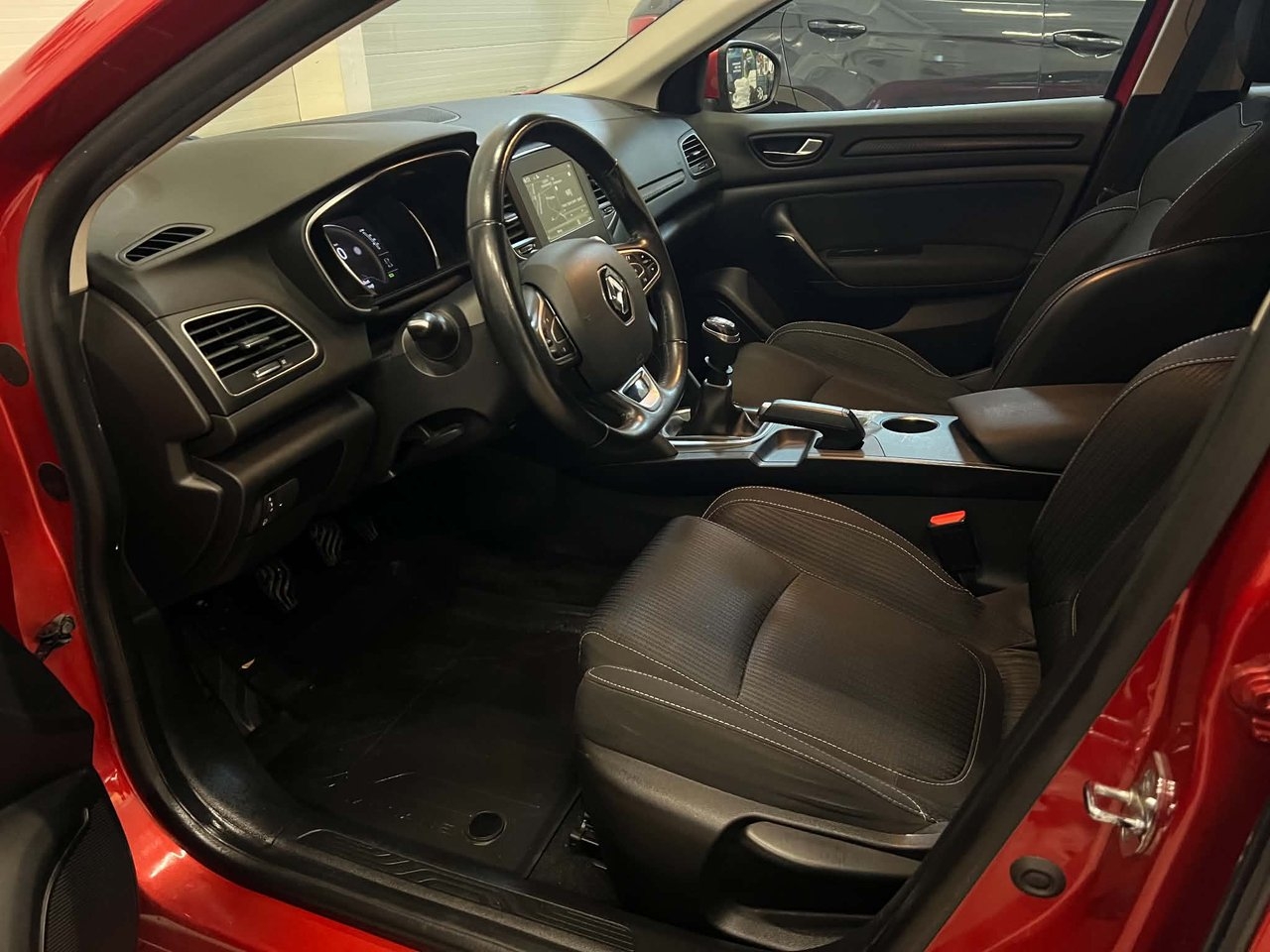 Renault Megane 1.2 TCe Euro 6 2018, bild 7/10