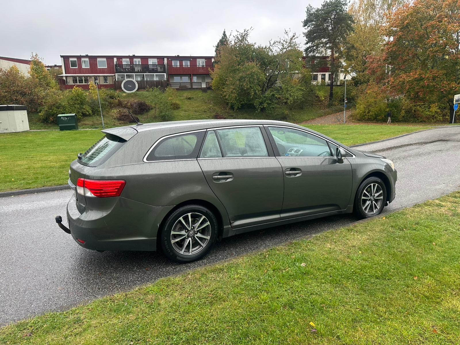 Toyota Avensis Kombi 2.0 D-4D Manuell 2013, bild 5/10