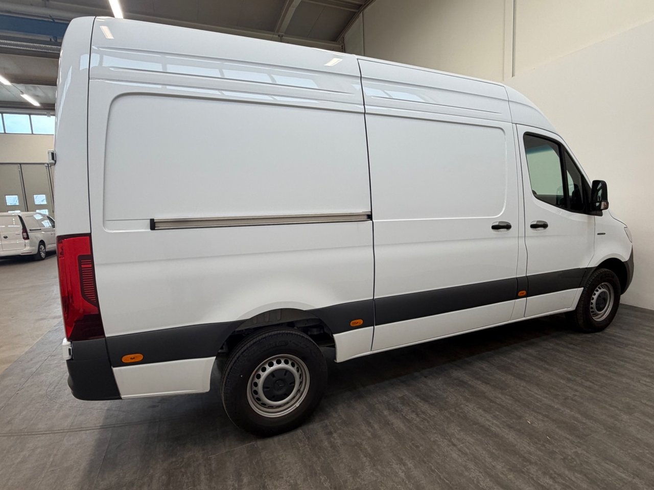 Mercedes-Benz eSprinter Pro 2025, bild 4/15