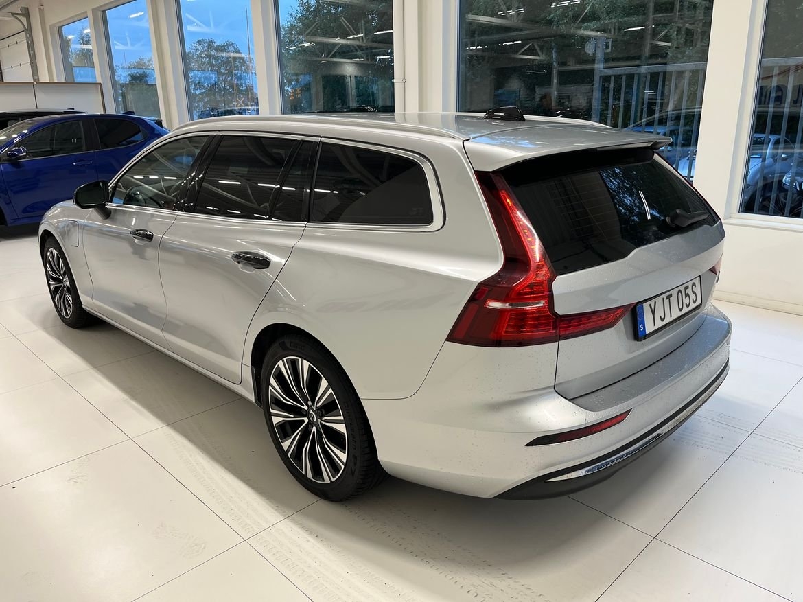 Volvo V60 2023, bild 4/5