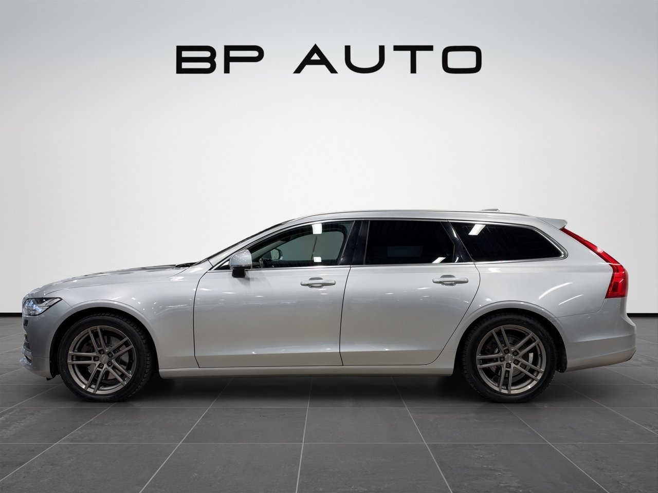 Volvo V90 2017, bild 2/10