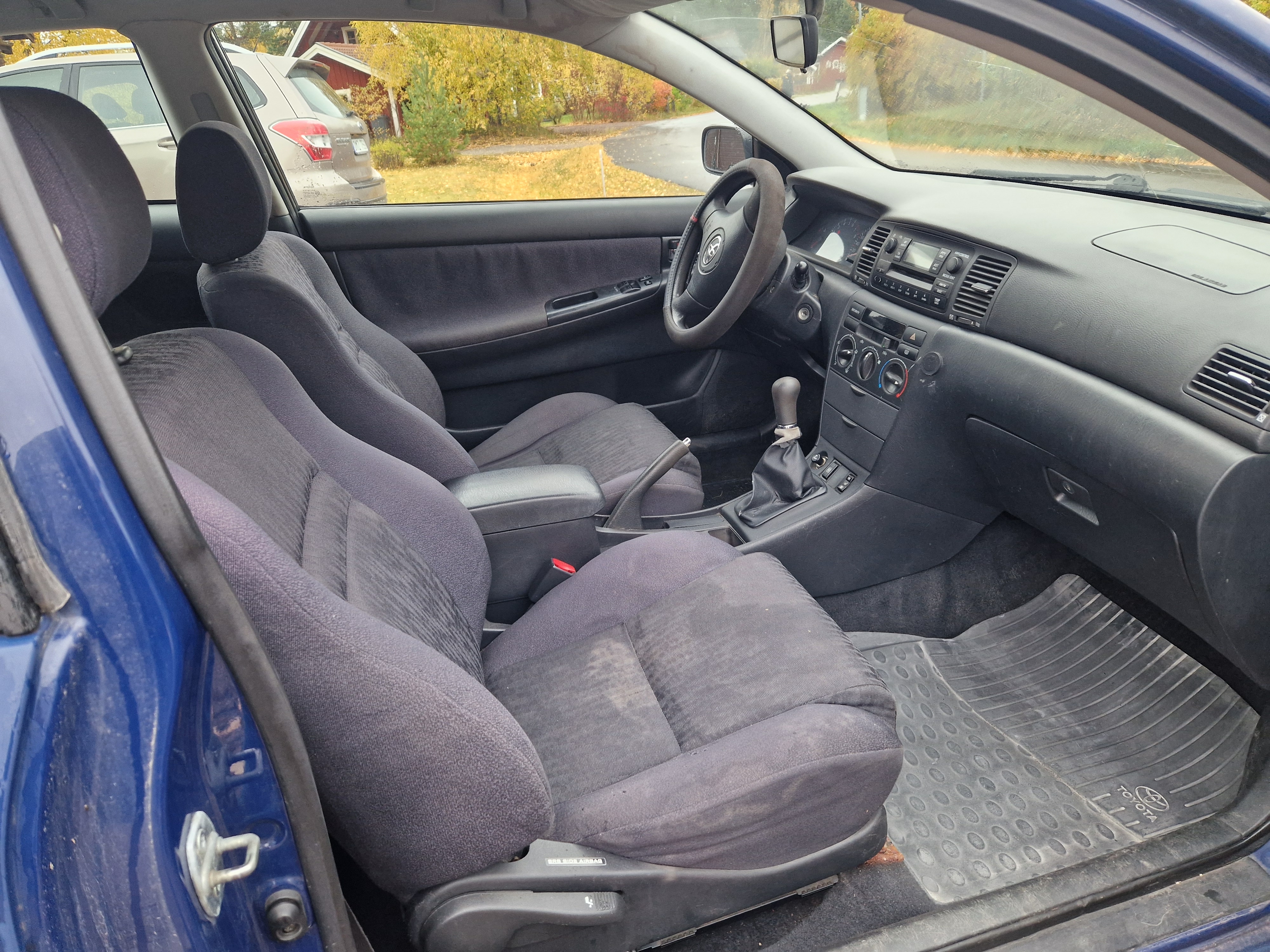 Toyota Corolla 2003, bild 5/7