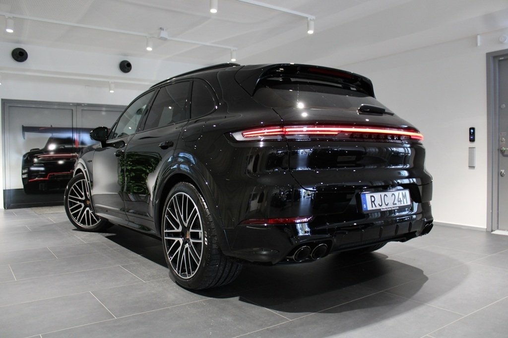 Porsche Cayenne Black Edition 2027, bild 2/21
