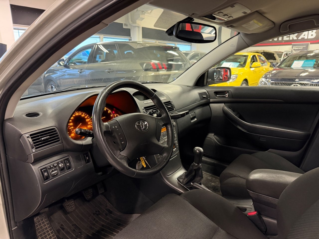 Toyota Avensis 2006, bild 7/10
