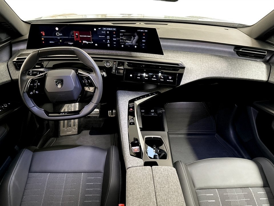 Peugeot 5008 1.2 Hybrid 145 GT 2025, kuva 6/10