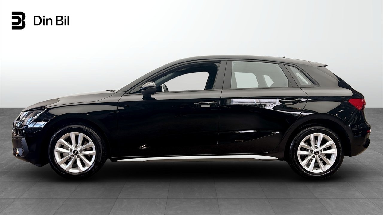 Audi A3 2024, bild 2/10