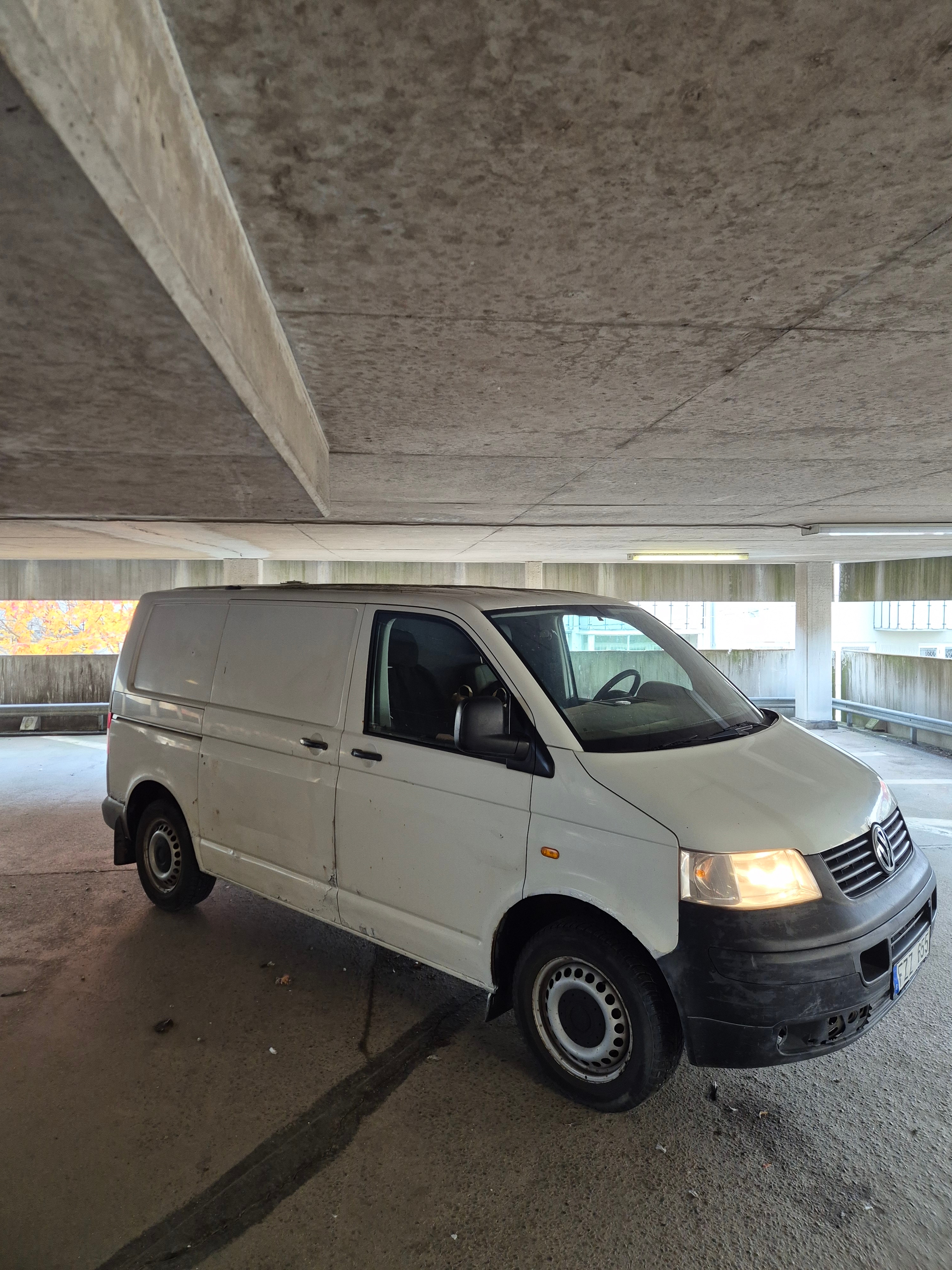 Volkswagen Transporter 2008, bild 2/5