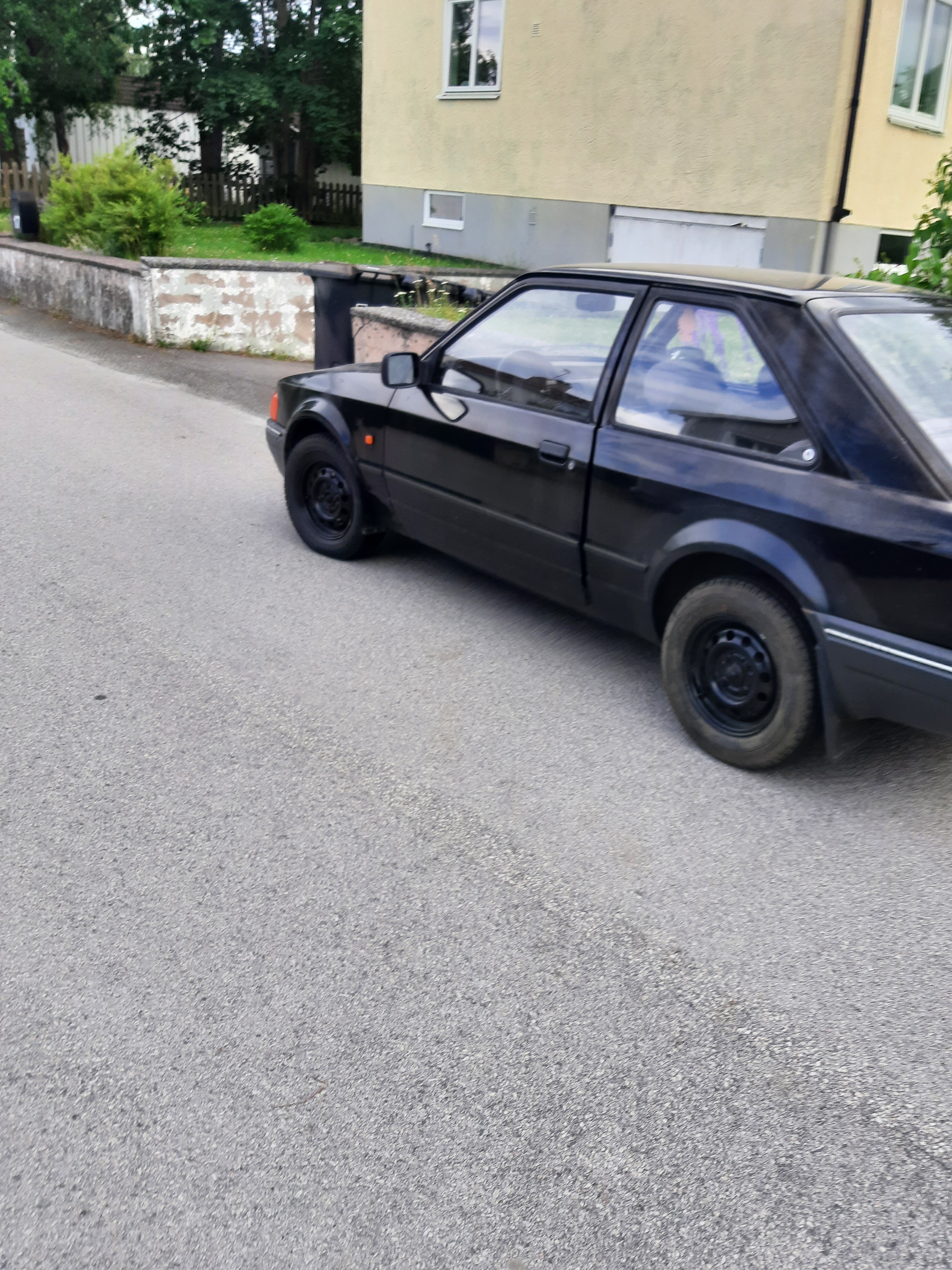 Ford Escort 1.6 1987, bild 2/6