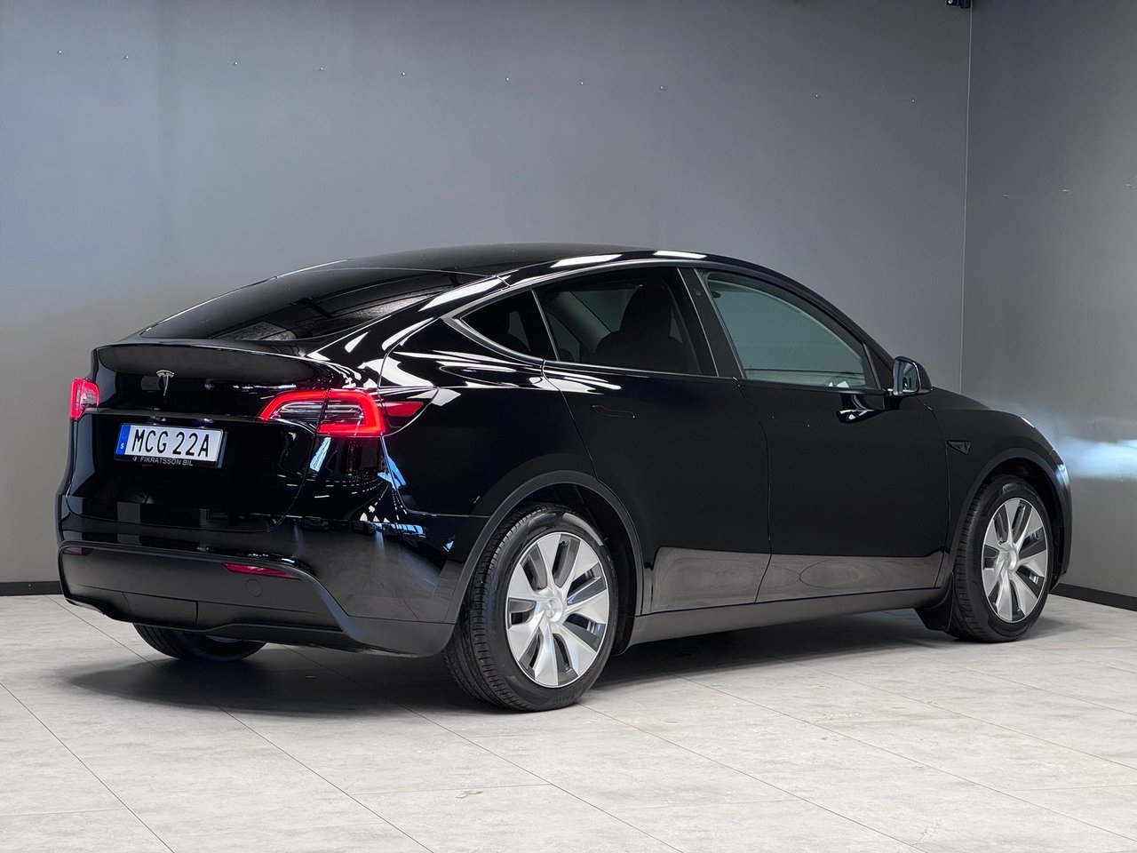 Tesla Model Y 2023, bild 2/10