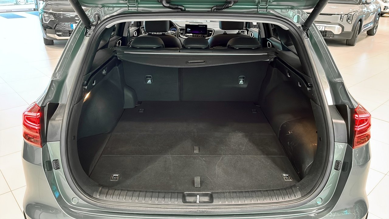 Kia Ceed 1.6 GDI Advance 2023, bild 7/20