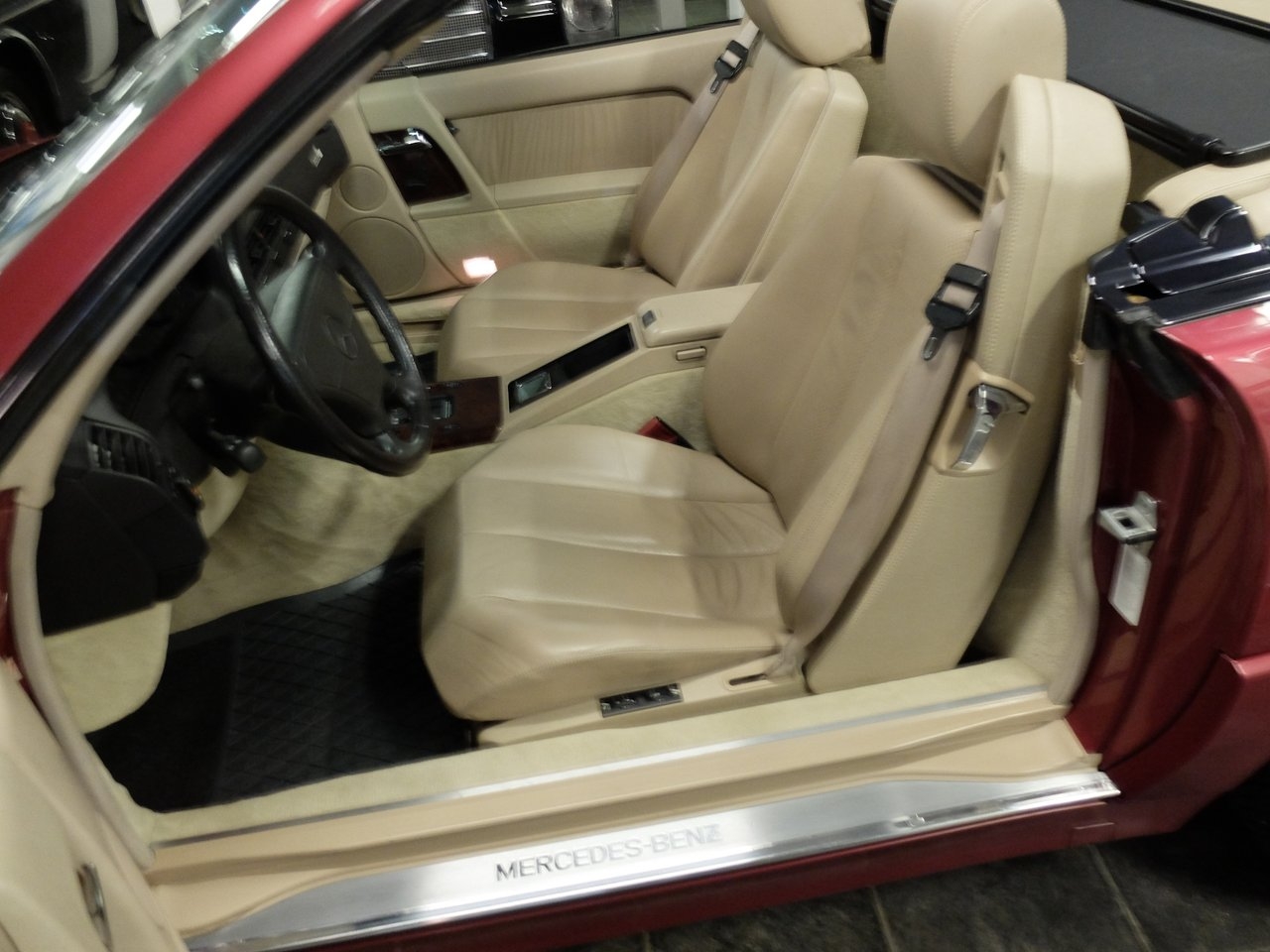 Mercedes-Benz SL 320 1995, photo 5/10