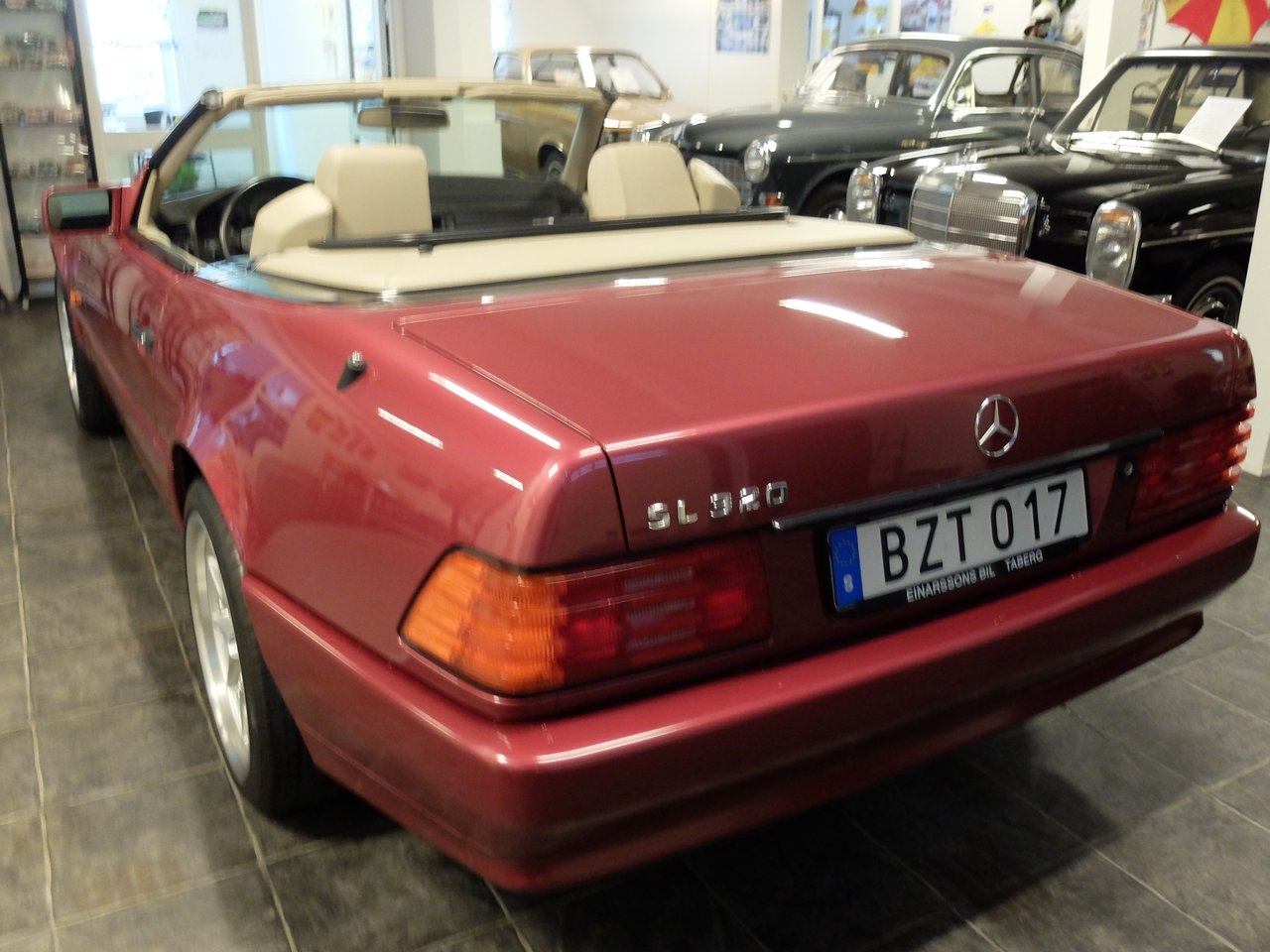 Mercedes-Benz SL 320 1995, photo 3/10