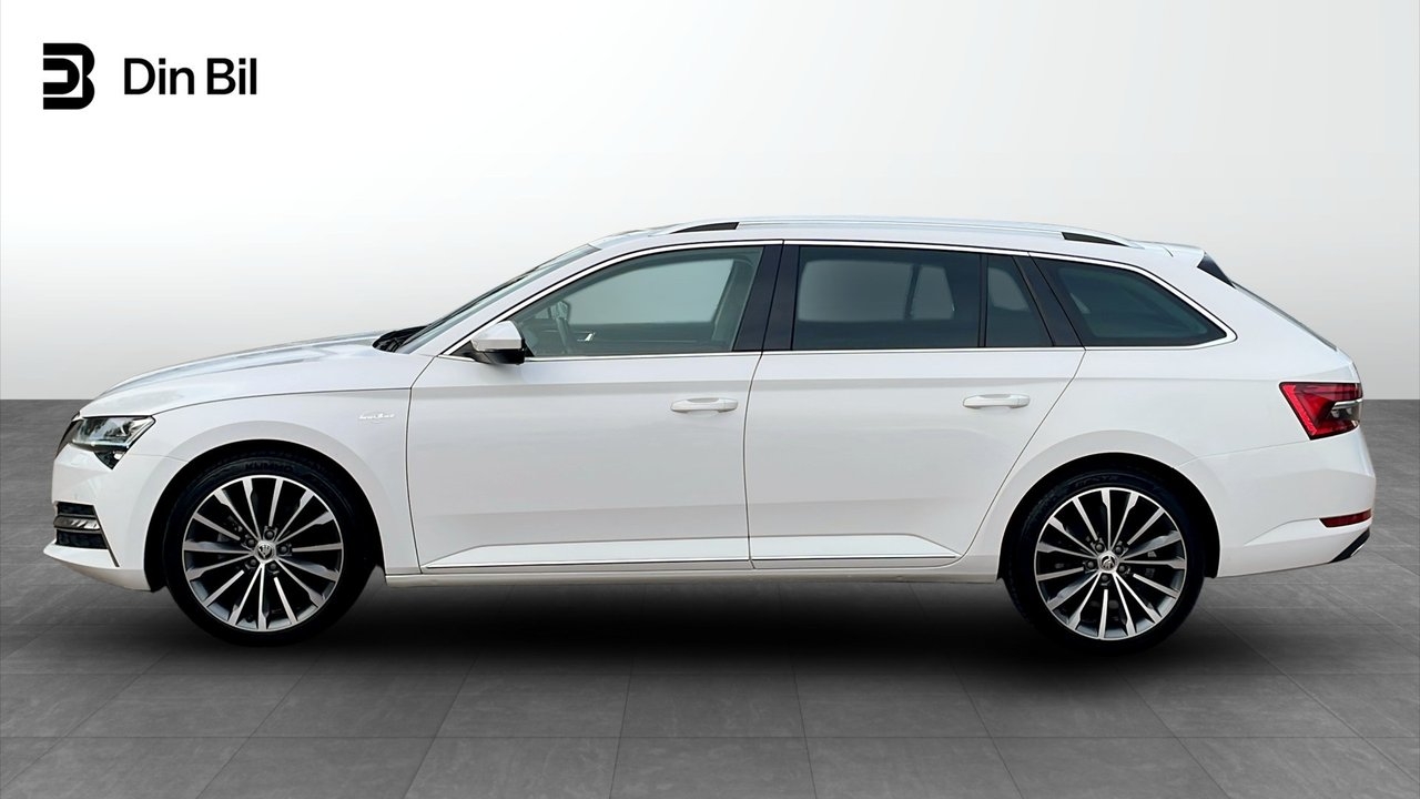 Skoda Superb 2020, bild 2/10