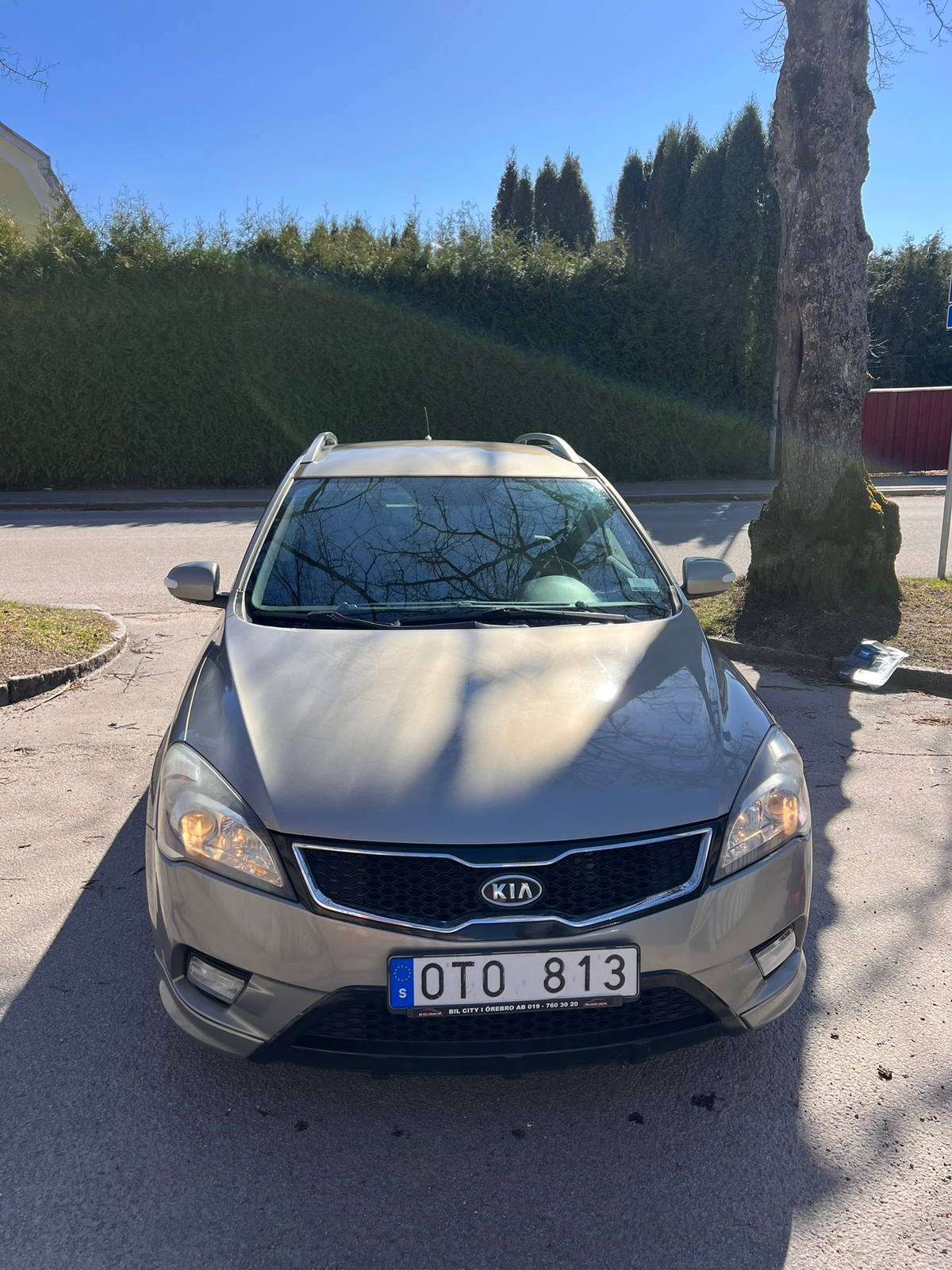 Kia Ceed _sw 1.6 CRDi Manuell 2012, bild 2/2