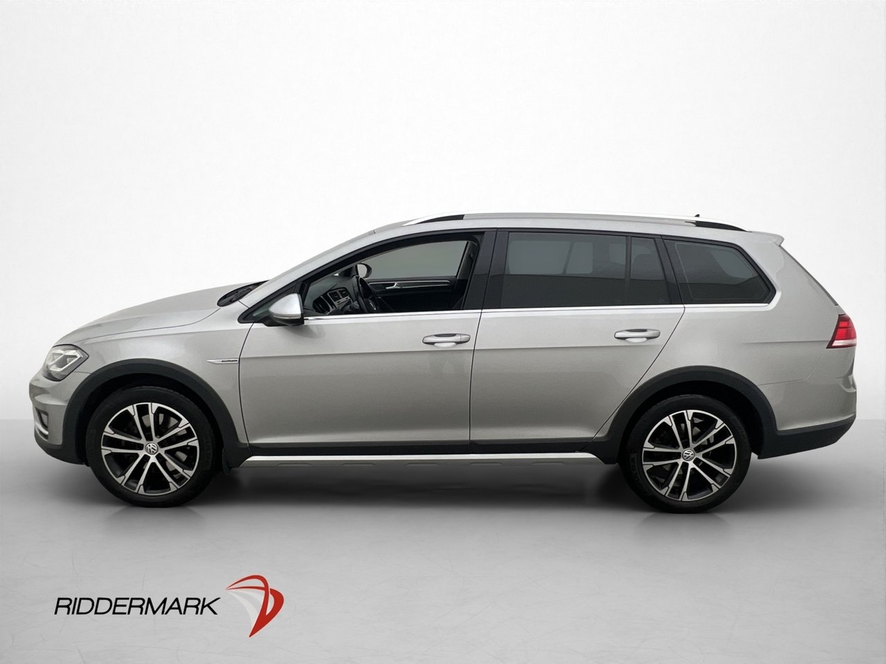 Volkswagen Golf Alltrack 1.8 TSI 2018, photo 4/10
