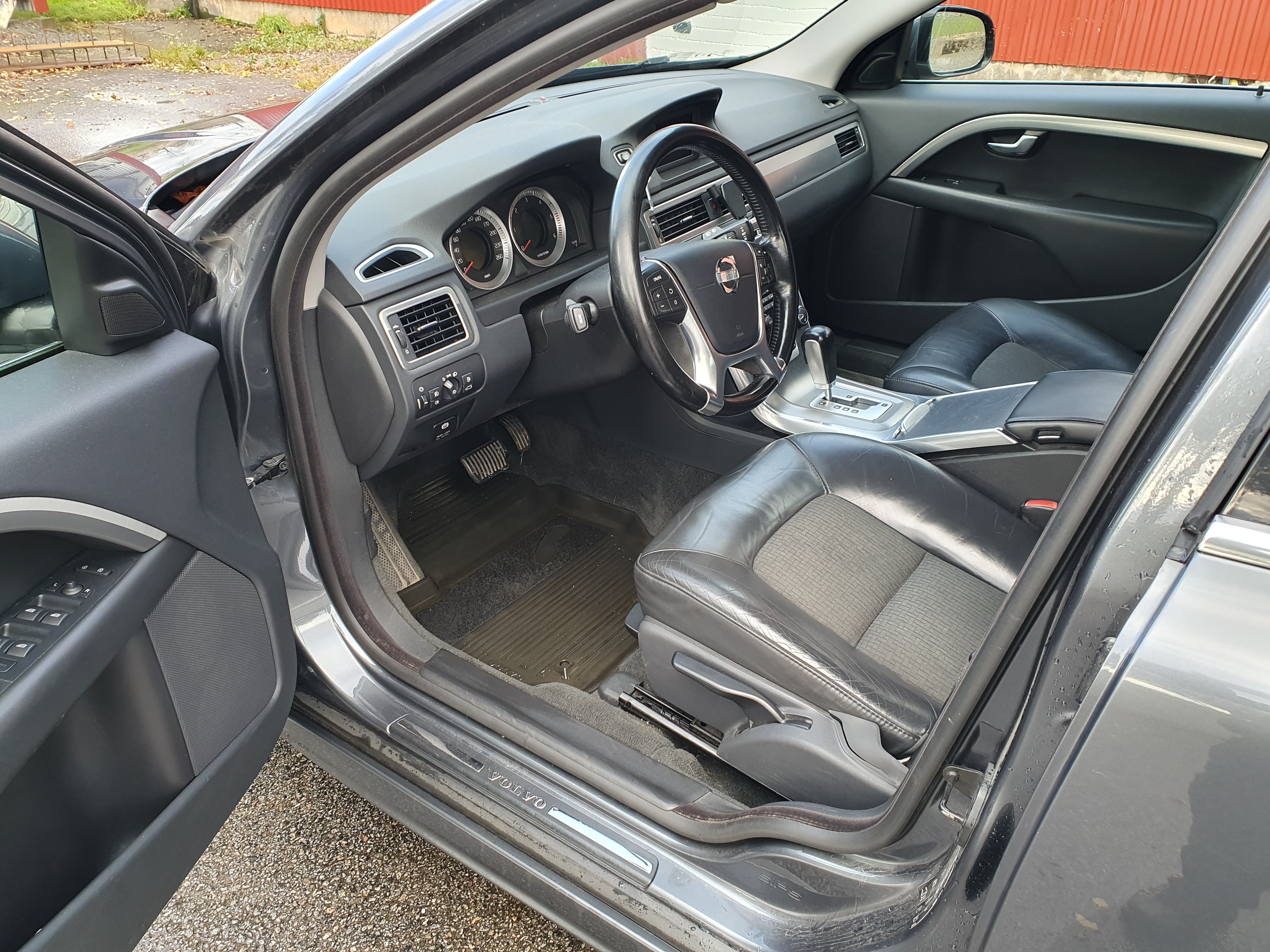 Volvo V70 D3 Geartronic 2012, bild 4/7