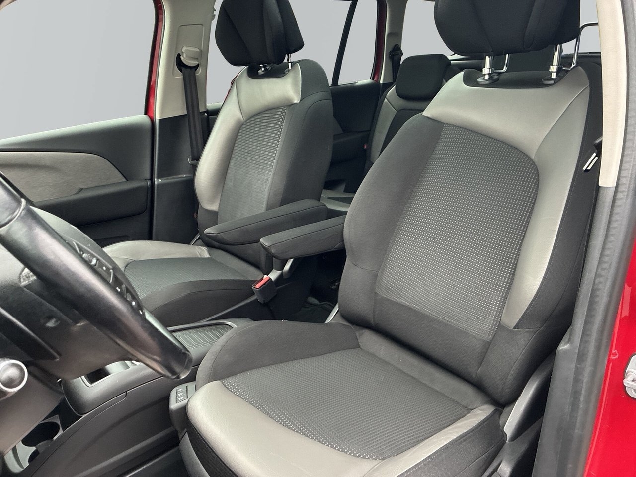 Citroen Grand C4 Picasso 2016, bild 6/10