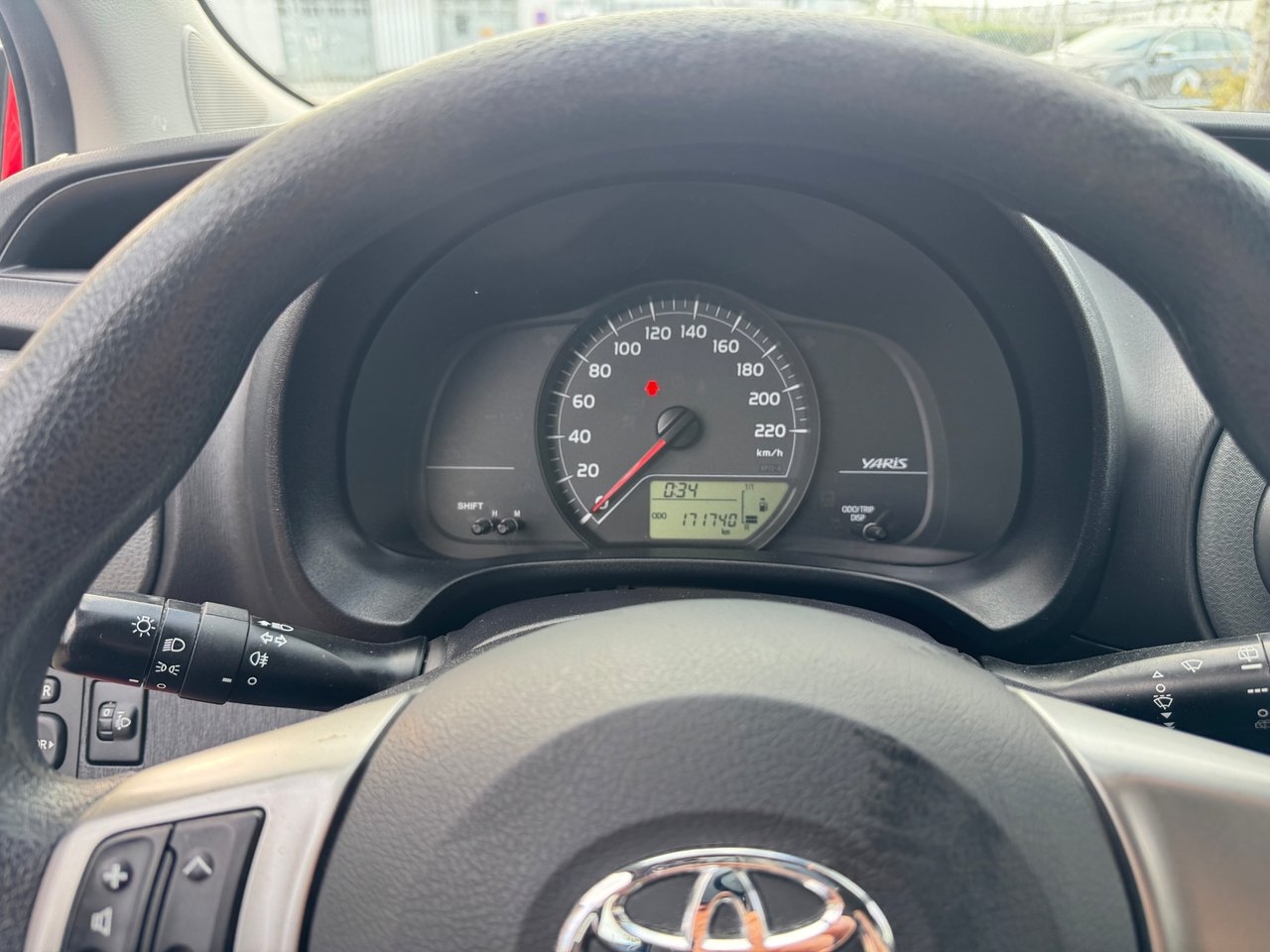 Toyota Yaris 2012, bild 6/10