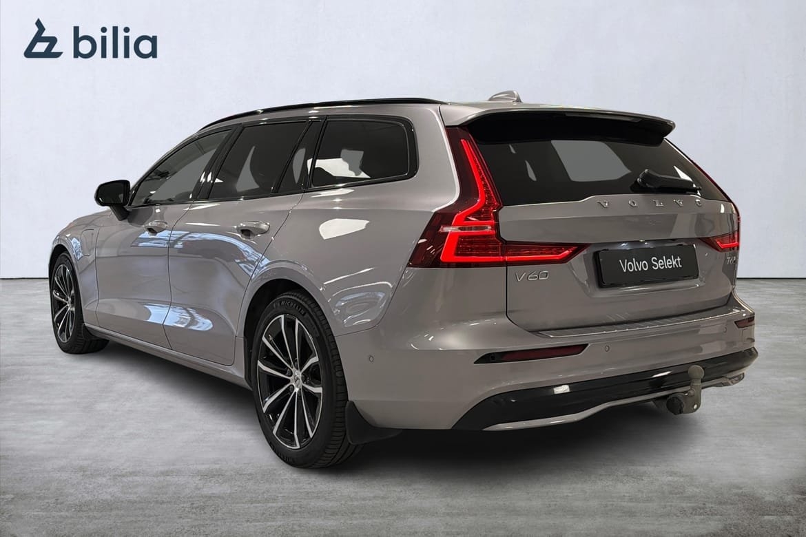 Volvo V60 T6 Plus Dark Nordic 2026, bild 2/10