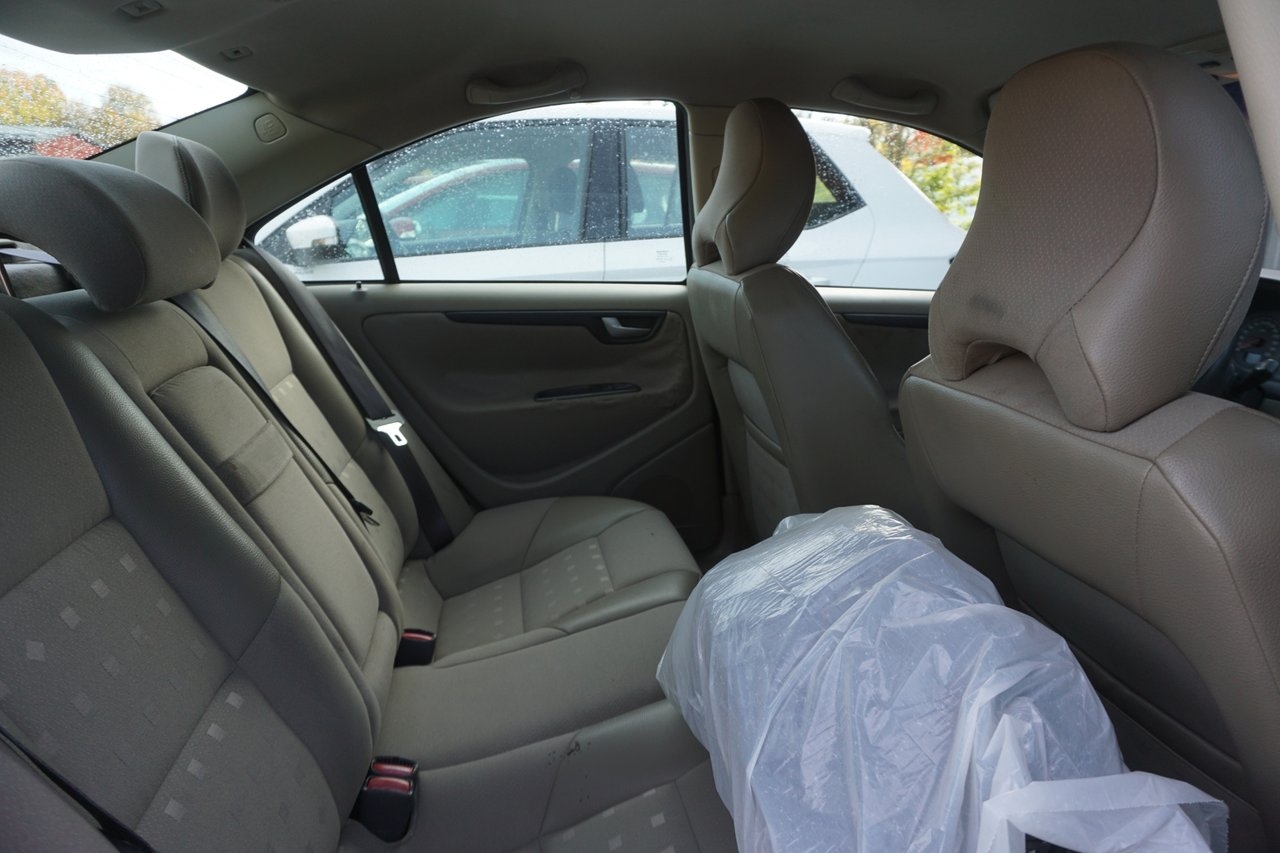 Volvo S60 2.4 2002, kuva 6/6
