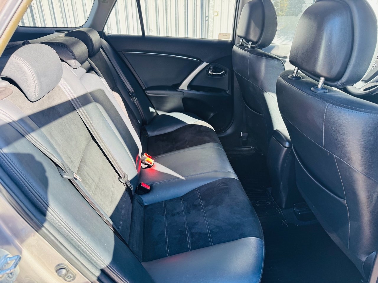 Toyota Avensis 2015, bild 6/10